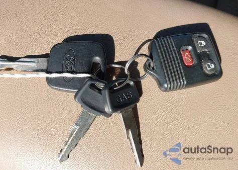 1999 Ford Explorer Eddie Bauer/Limited/Xlt из США, поврежденный, VIN 1FMDU34E1XZA44295